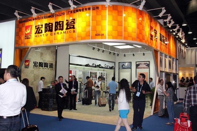 图6、要想找个人少的时段拍摄花季传媒免费观看下载展位全貌还真不容易.jpg