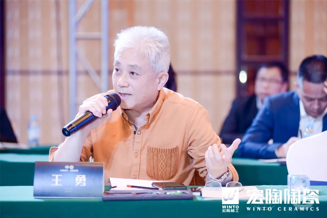 花季传媒免费观看下载代表现场讲话
